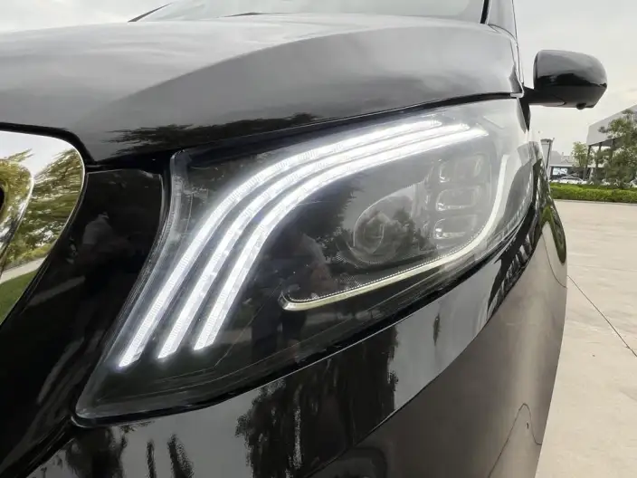 Viano 2023 Model 2.0T Elite Edition 7 seat – фото 7