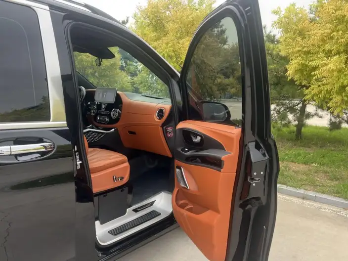 Viano 2023 Model 2.0T Elite Edition 7 seat – фото 12