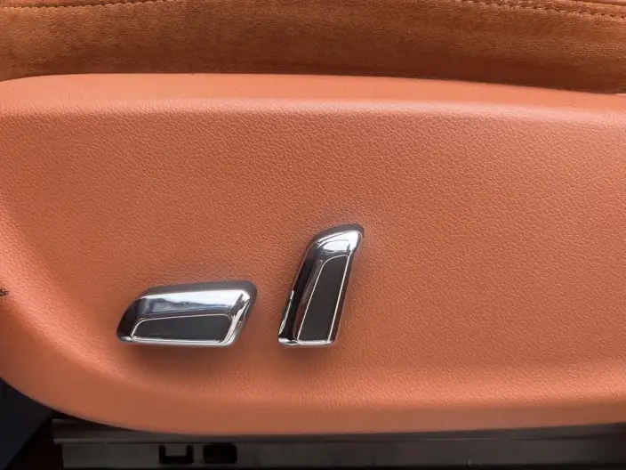 Viano 2023 Model 2.0T Elite Edition 7 seat – фото 13