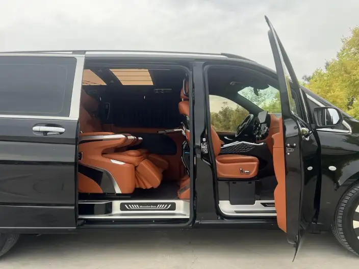 Viano 2023 Model 2.0T Elite Edition 7 seat – фото 25