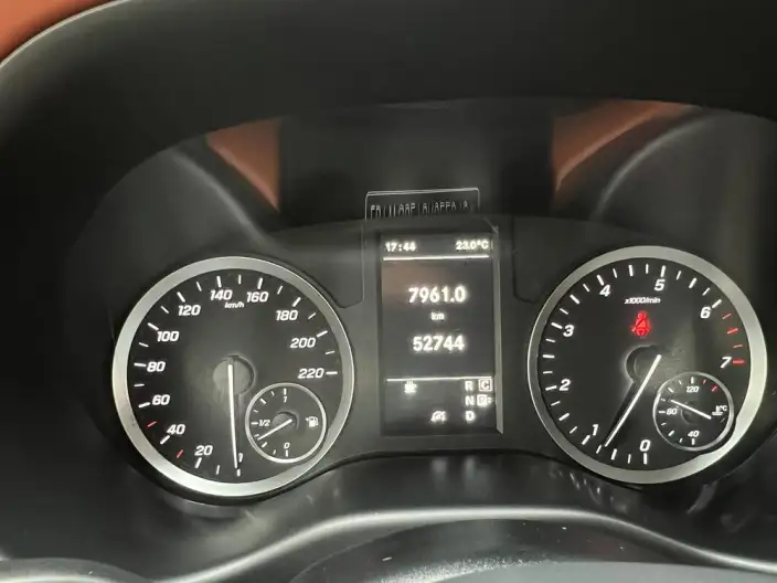 Viano 2023 Model 2.0T Elite Edition 7 seat – фото 27