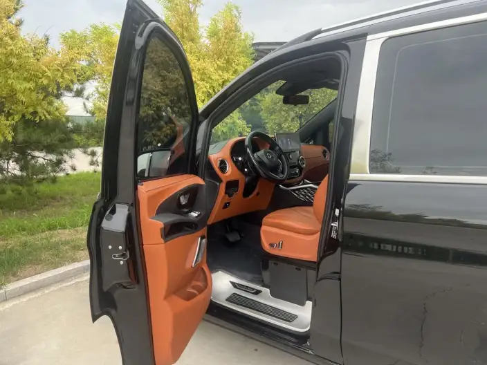 Viano 2023 Model 2.0T Elite Edition 7 seat – фото 32