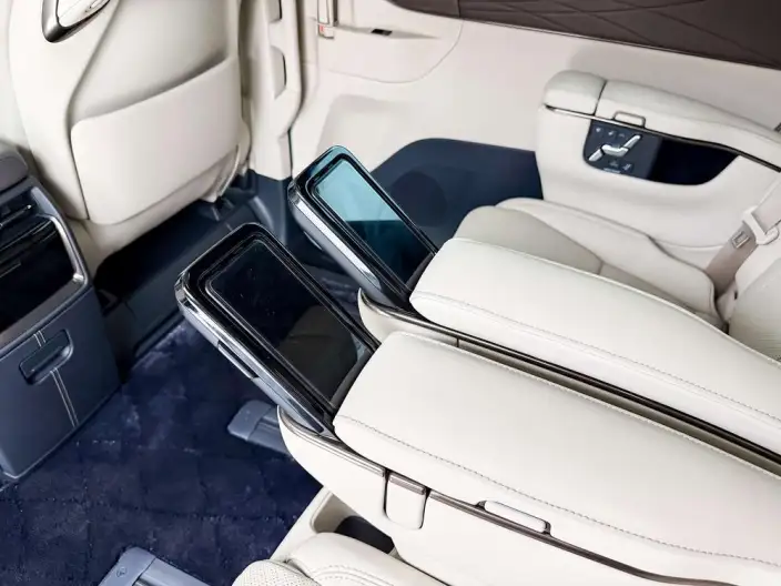 Elfa 2023 Model 2.5L Intelligent Hybrid 4WD Premium – фото 7