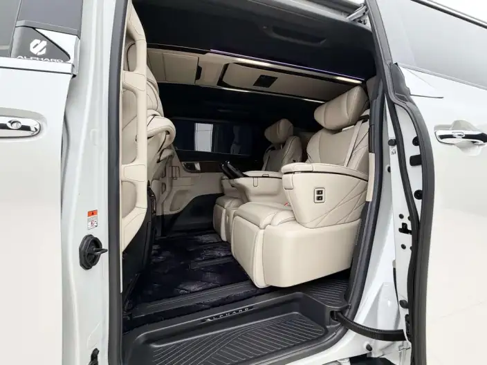 Elfa 2023 Model 2.5L Intelligent Hybrid 4WD Premium – фото 16