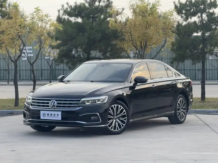 Volkswagen Phaeton 2021 Model 380TSI Deluxe Edition – фото 1