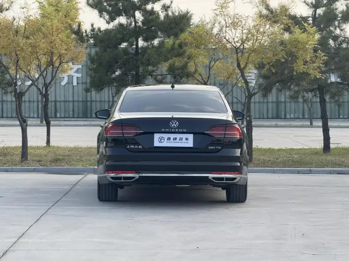 Volkswagen Phaeton 2021 Model 380TSI Deluxe Edition – фото 5