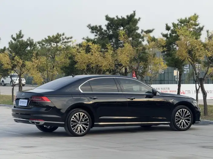 Volkswagen Phaeton 2021 Model 380TSI Deluxe Edition – фото 6