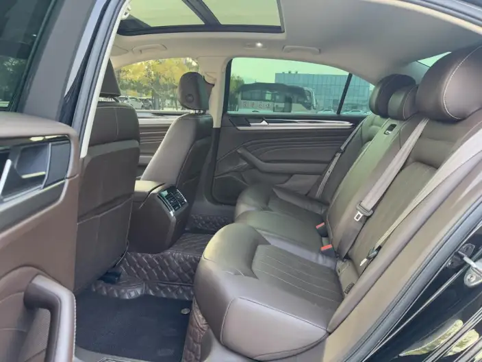 Volkswagen Phaeton 2021 Model 380TSI Deluxe Edition – фото 16