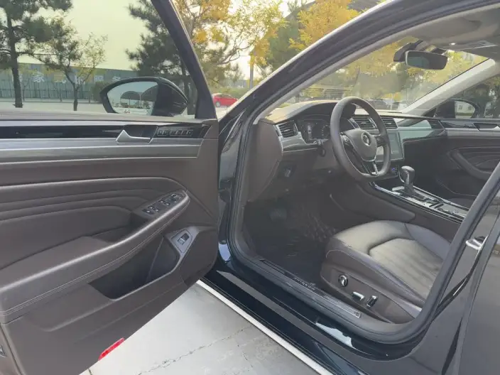 Volkswagen Phaeton 2021 Model 380TSI Deluxe Edition – фото 18