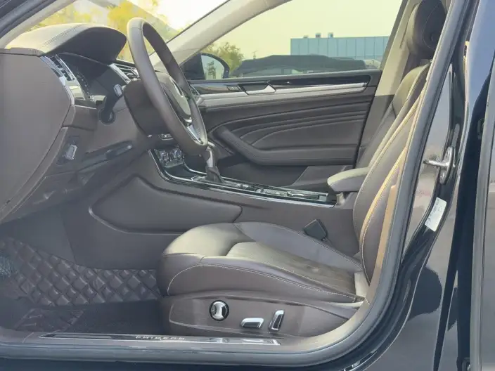 Volkswagen Phaeton 2021 Model 380TSI Deluxe Edition – фото 21