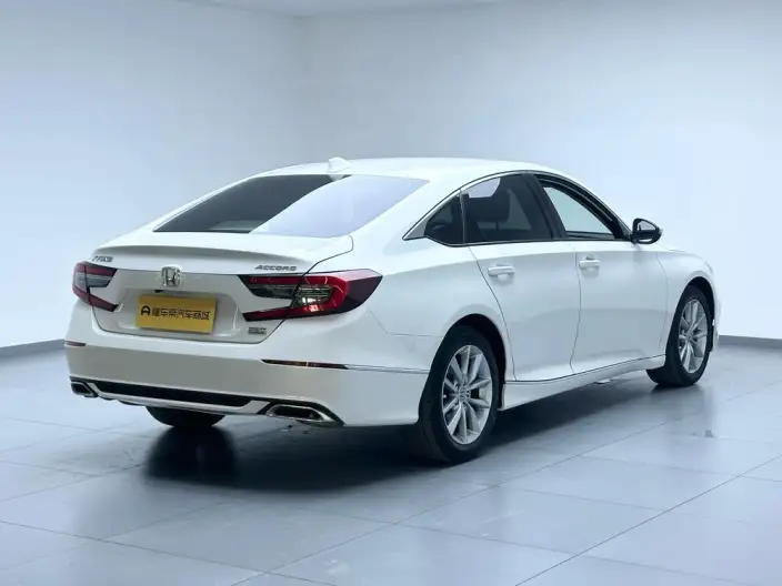 Honda Accord 2022 Model 260TURBO Deluxe Edition – фото 7