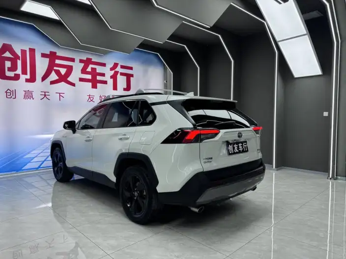 Toyota RAV4 2020 Model Hybrid 2.5L CVT 4WD Elite Plus Edition – фото 4