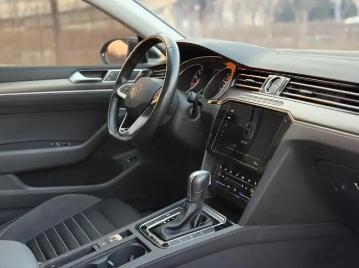 Volkswagen Magotan 2020 Model 330TSI DSG Leading Model – фото 11