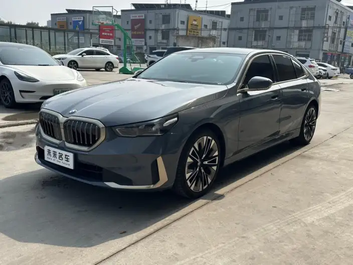 BMW 5 Series 2024 Model 530Li Exclusive Model Luxury Set – фото 1