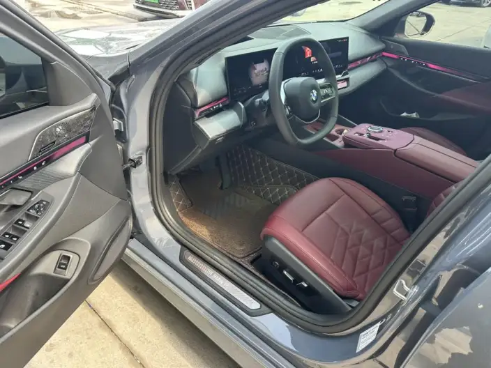 BMW 5 Series 2024 Model 530Li Exclusive Model Luxury Set – фото 10