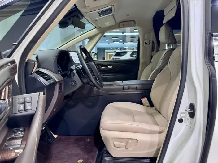 Elfa 2023 Model 2.5L Intelligent Hybrid 4WD Premium Edition – фото 23