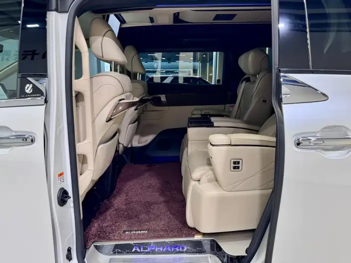 Elfa 2023 Model 2.5L Intelligent Hybrid 4WD Premium Edition – фото 24