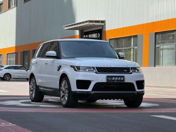 Land Rover Range Rover Sport PHEV 2020 Model P400e SE – фото 3