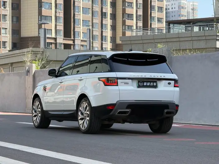 Land Rover Range Rover Sport PHEV 2020 Model P400e SE – фото 4