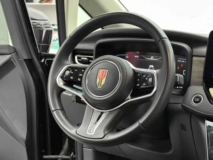 HONGQI HQ9 PHEV 2024 Model 4WD Business Edition – фото 11