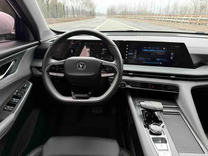Changan CS75 PLUS 2022 Model Second generation 1.5T Automatic Luxury Model – фото 11