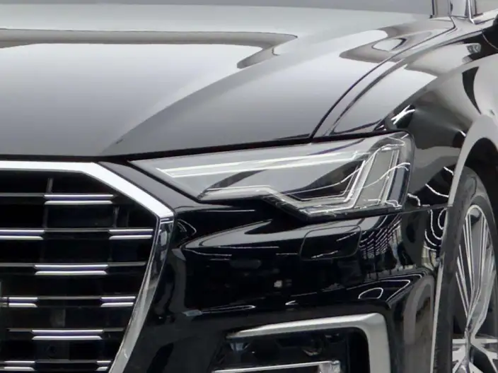 Audi A6L 2023 Model 55 TFSI quattro Exclusive Dynamic Model – фото 4