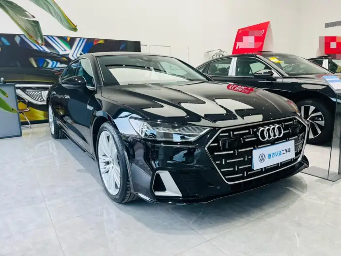 Audi A7 L 2024 Model 45 TFSI quattro Luxury Model – фото 3
