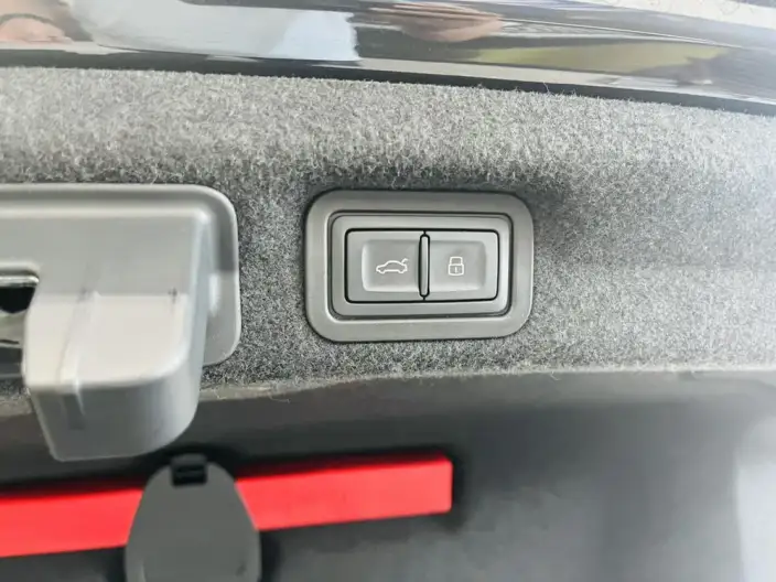 Audi A7 L 2024 Model 45 TFSI quattro Luxury Model – фото 7