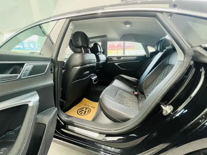 Audi A7 L 2024 Model 45 TFSI quattro Luxury Model – фото 14