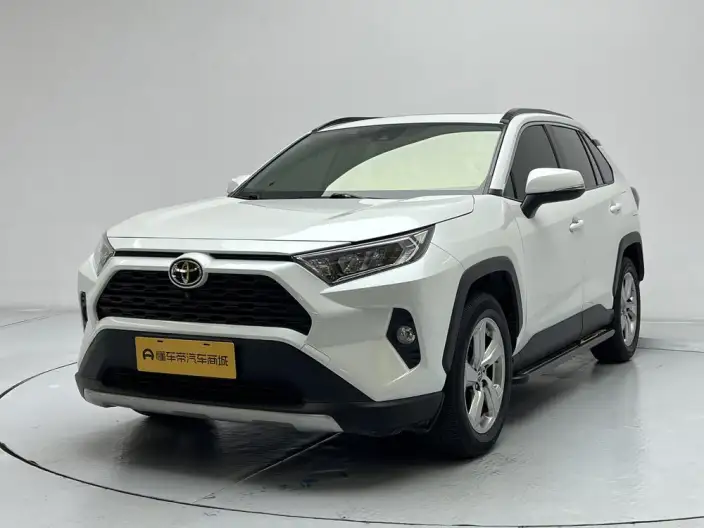 Toyota RAV4 2022 Model 2.0L CVT 2WD Fashion edition – фото 1