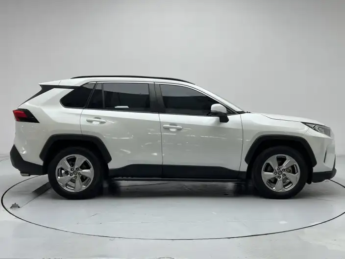 Toyota RAV4 2022 Model 2.0L CVT 2WD Fashion edition – фото 8