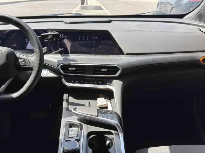 Changan UNI-T 2022 Model 1.5T Flagship Model – фото 7