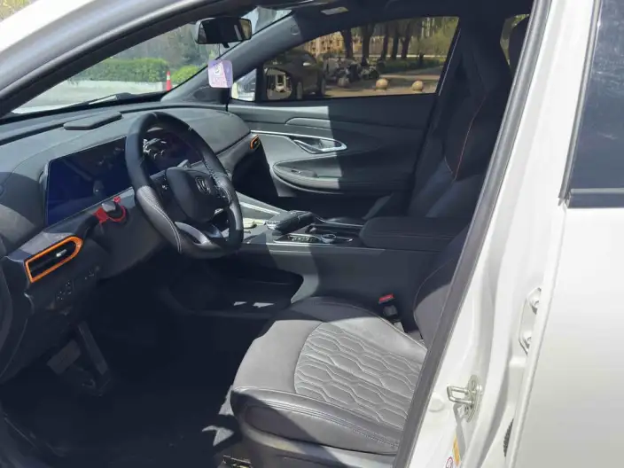 Changan UNI-T 2022 Model 1.5T Flagship Model – фото 10