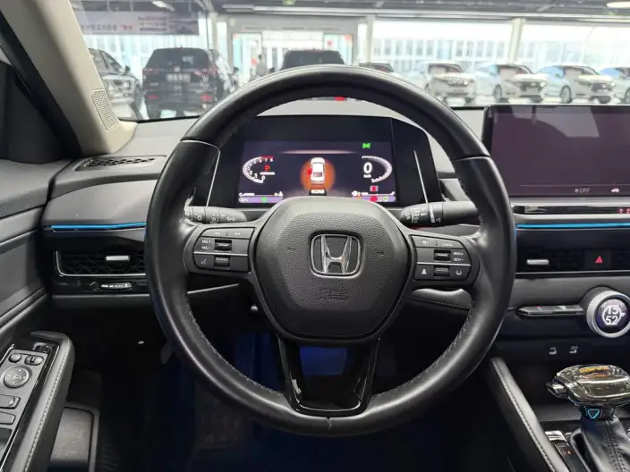 Honda INSPIRE 2023 Model 260TURBO Exquisite Edition – фото 9
