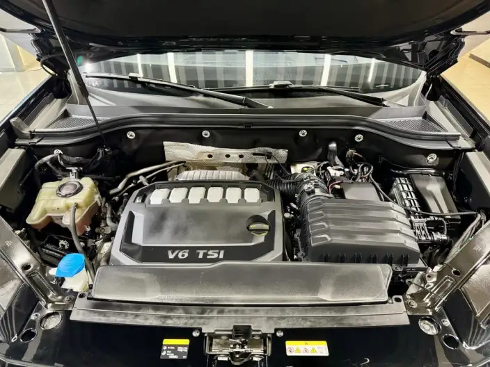 Volkswagen Teramont 2023 Model Teramont X 530 V6 4WD Respect Ultimate Edition – фото 8