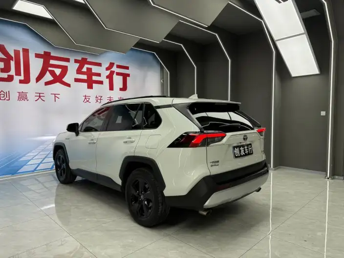 Toyota RAV4 2020 Model Hybrid 2.5L CVT 4WD Elite Plus Edition – фото 4