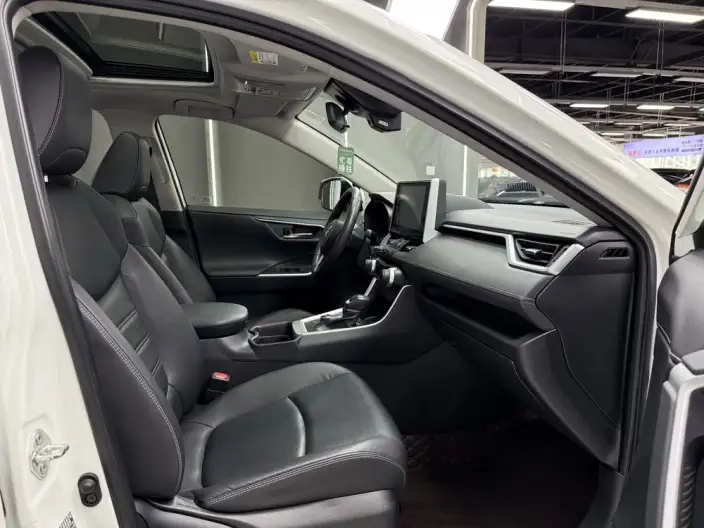 Toyota RAV4 2020 Model Hybrid 2.5L CVT 4WD Elite Plus Edition – фото 11
