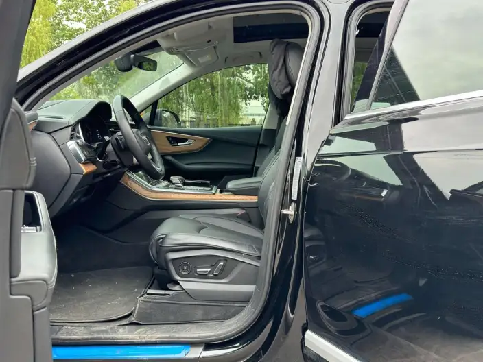 Audi Q7 2023 Model 55 TFSI quattro S line Noble Model – фото 16