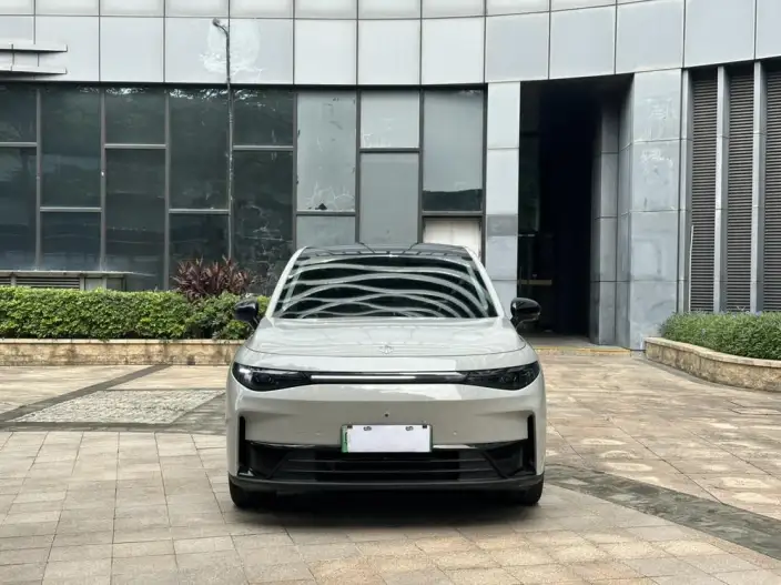Leapmotor C10 2024 Model EV Edition 530 Smart Edition – фото 2