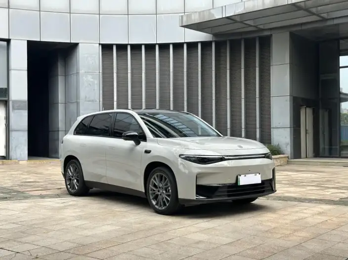 Leapmotor C10 2024 Model EV Edition 530 Smart Edition – фото 3