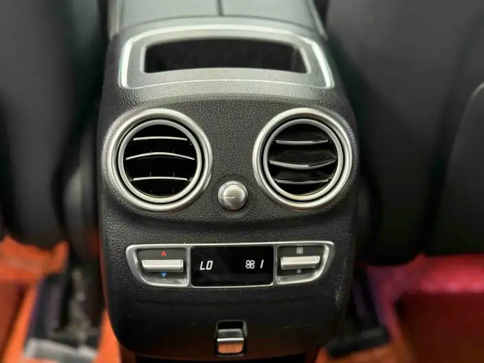 Mercedes-Benz GLC 2021 Model GLC 300 L 4MATIC Dynamic Model – фото 8