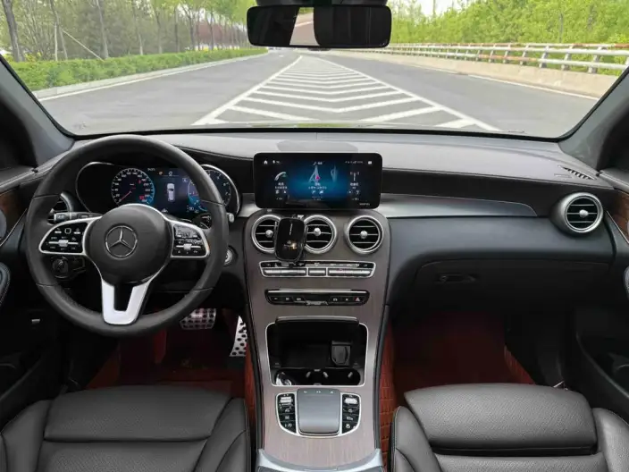 Mercedes-Benz GLC 2021 Model GLC 300 L 4MATIC Dynamic Model – фото 10