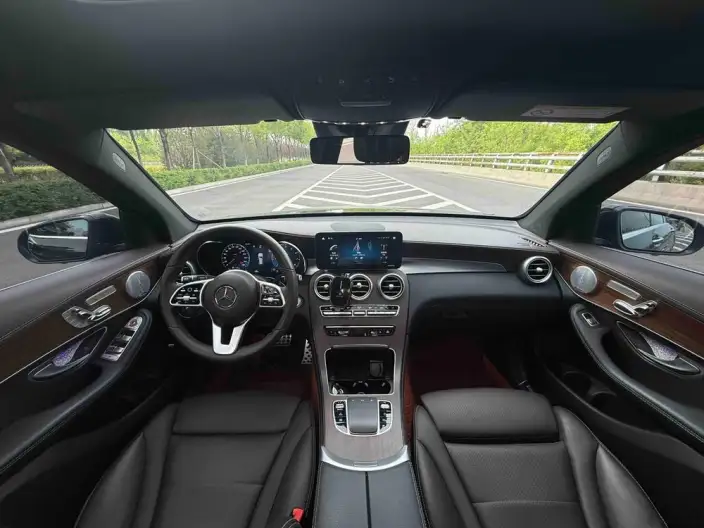 Mercedes-Benz GLC 2021 Model GLC 300 L 4MATIC Dynamic Model – фото 15