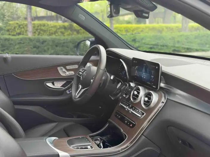 Mercedes-Benz GLC 2021 Model GLC 300 L 4MATIC Dynamic Model – фото 16