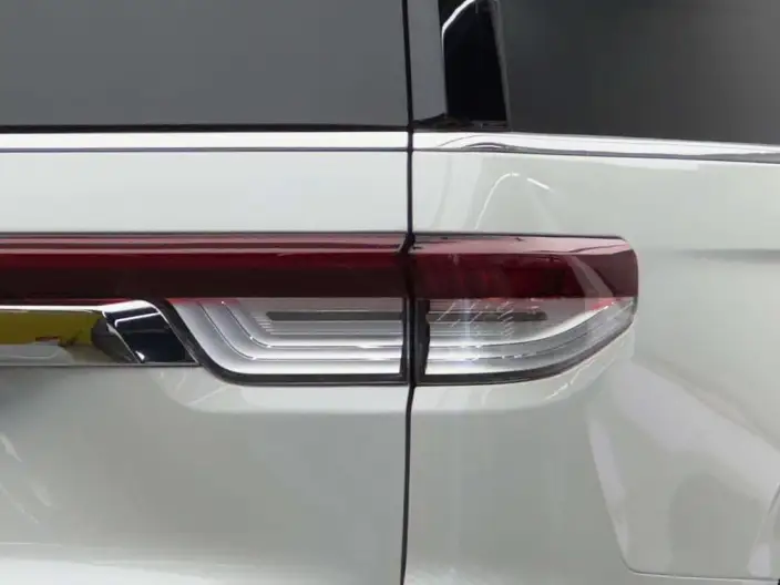 Lincoln Navigator 2022 Model 3.5T Zunyao Edition – фото 5