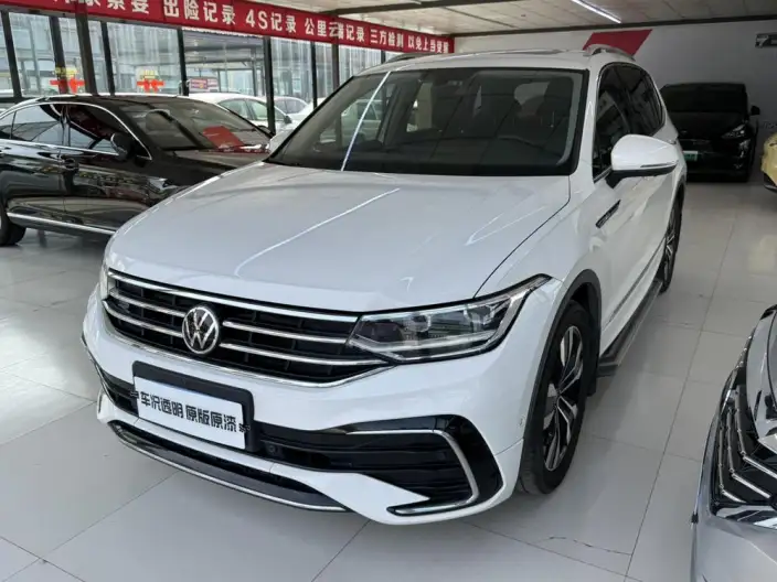 Volkswagen Tiguan L 2022 Model 330TSI Automatic 2WD R-Line Enjoy the version more – фото 1