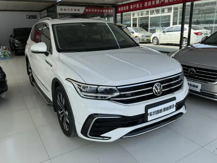 Volkswagen Tiguan L 2022 Model 330TSI Automatic 2WD R-Line Enjoy the version more – фото 3