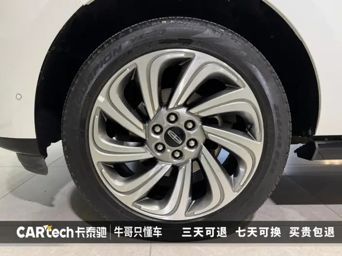 Lincoln Navigator 2022 Model 3.5T Zunyao Edition – фото 8