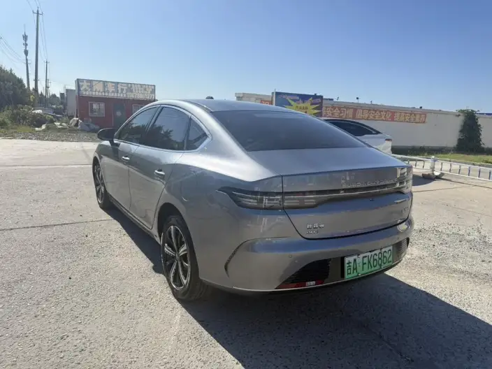 BYD Destroyer 05 2024 Model Honor Edition DM-i 120KM Luxury Model – фото 4