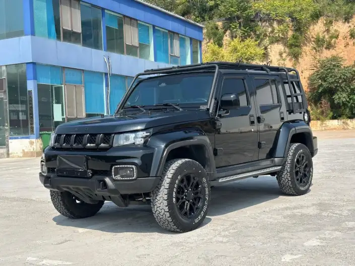 BAIC BJ40 2020 Model 2.0T Automatic 4WD City Hunter Edition Warrior Model – фото 1